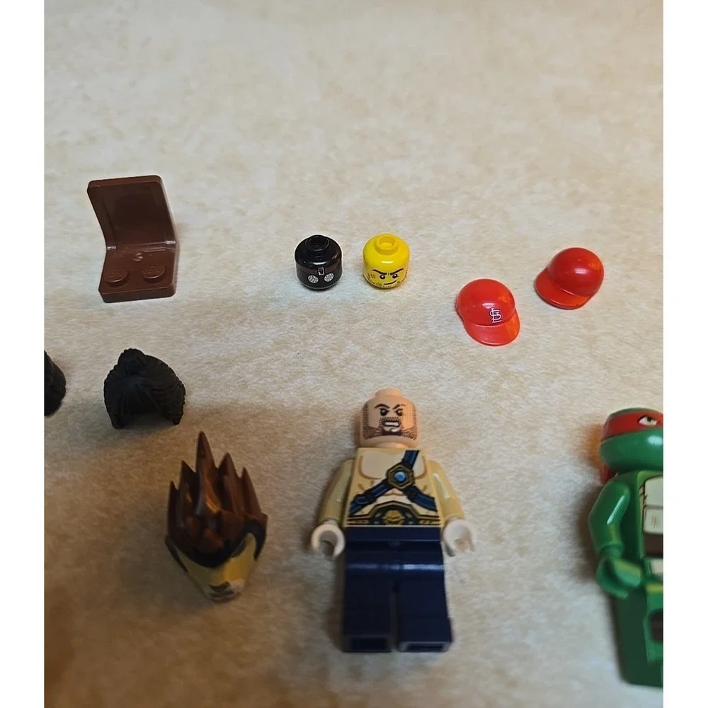 Lot of Lego Batman Teenage Mutant Ninja Turtle Minifigures, Parts & Accessories